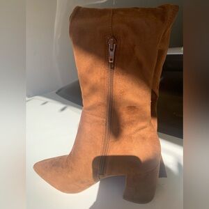 Never been worn. Women’s Steve Madden Boots.